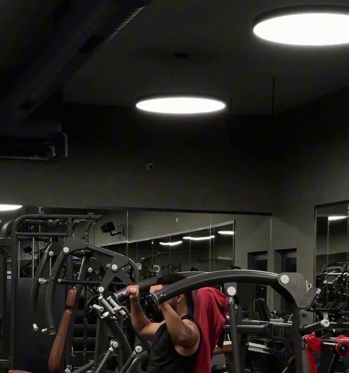 Shoulder press