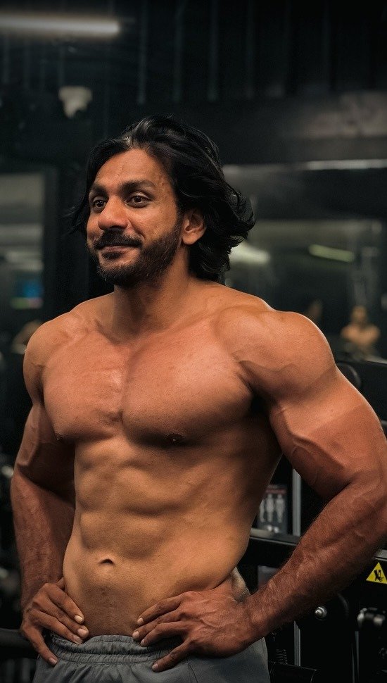Junaid Bakdadi, Strength Coach